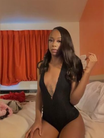 HH Hr Specials!! YOUNG 😍 petite ebony bombshell!! HEAD DOCTOR in town! Tight💦 Creamy and Wet! NO RUSH - 1