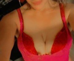 Reno escorts - Yeah. You get a couple more days, with miss Leah yeah, come get me while I last
