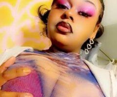 Minneapolis / St. Paul escorts - lets get together baby