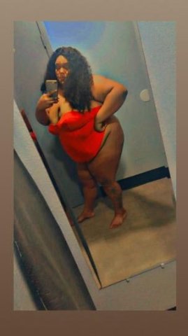 JuicyyBankxx - 1
