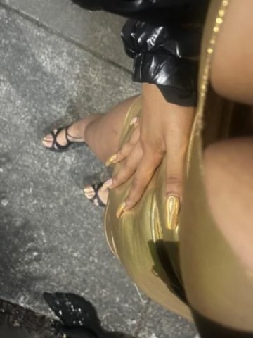 A Sweet Treat Come Enjoy 😘 - 1