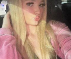 Cum experience a slim thick ❄🐇 - Image 3