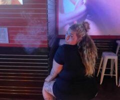 pretty pink phat wet grippy pussy 😻😻😻 - Image 2