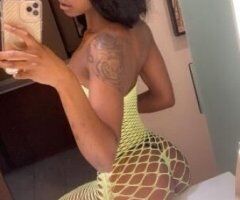 😘 Can I Cum Pleasure You Daddy😍😋 Smooth Skin😍, Fat Booty🍑, Pretty Face - Image 5