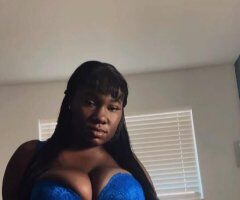 ✨✨LaSt niGhT iN tOwn✨✨✨ JaMaiCan SluT - Image 2