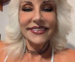 sexy hot 🔥 mature women - Image 11