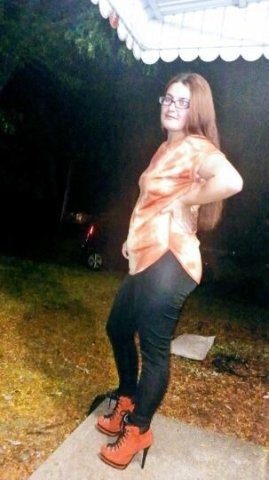 Looking for a man to please my body - 1