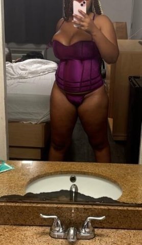 Big titty Red Bone If u cant facetime its a deposit - 1