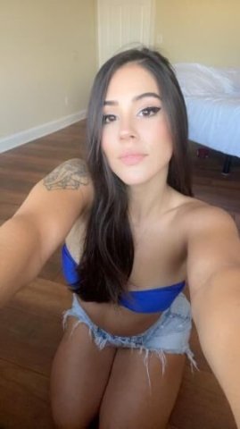 IM HORNY AND AVAILABLE 👅 💦 PAY CASH 💵 CALL ME OR TEXT ME NOW - 1