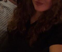 short , sexy , thick. looking to chat and see where things go - Image 3