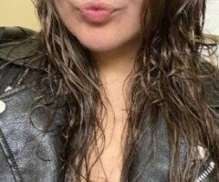 short , sexy , thick. looking to chat and see where things go - Image 7