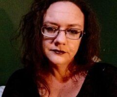 Lansing escorts - Thick and Juicy with Amazing 44Gs! Loves to satisfy