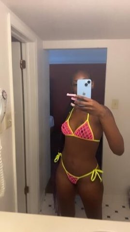 Best Pussy In Town! Everyones Favorite! Freaky Throat Goat 😈 Provides Incall & Outcall - 1
