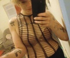 Detroit escorts - $35 live shower n stretch w/household items - 28