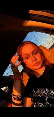 Tryna find someone to hookup with & be naughty - 23 - 1