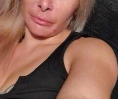 leaving town book session while I'm around 🤪💋 - 30 - Image 5