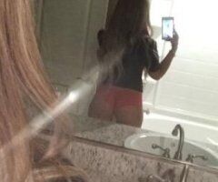 Your fun, flirty, brunette you'll love! - 28 - Image 1