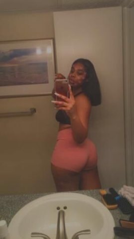 💅🏾 - 1