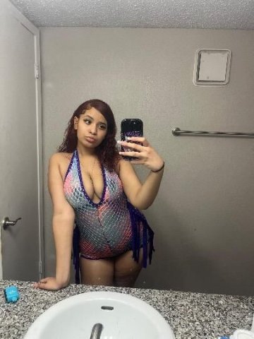facetime show special !! come get the real deal 😘 - 18 - 1