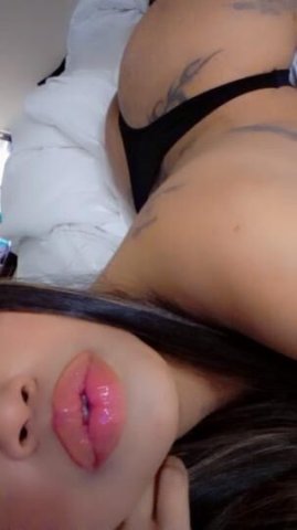 Available Incall outcall - 1