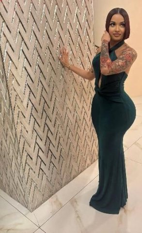 pretty latina - 25 - 1