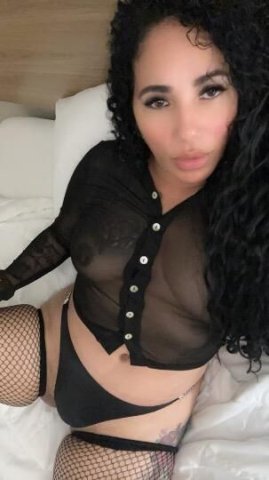 new girls in town🫦 - 1