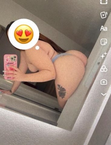 una chica linda buca a un chico - 1