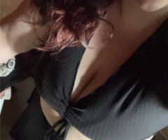 seductive sexy woman needing friend - 30 - Image 1