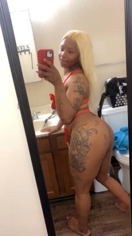 FreakyAssNikka - 1