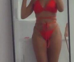 Facetime with this little freak😝 💦💋 **NO MEET UPS** just virtual Fun 😛, Let me squirt for you daddy 🫶🏽 - Image 3