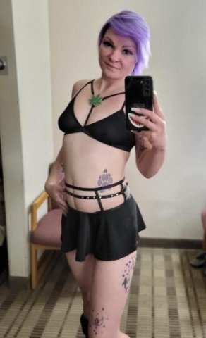 Incalls 😘💜 text me - 1
