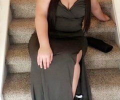 Tri-Cities escorts - Thick thighs and long hair . true milf . - 37