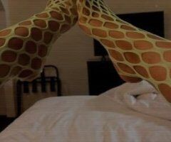 MRSTOPPICKED✨🥂 4"11 Funsized Freak 😻 - 21 - Image 3