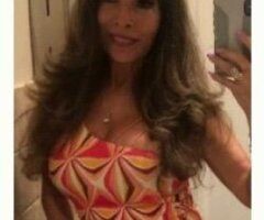 Mature Playmate Look-A-Like Latin, Eva - 43 - Image 10