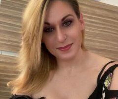 Unforgettable Brown Eyed Beauty - Image 7