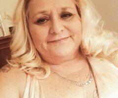 Imperial County escorts - Sexy Curvy Milf