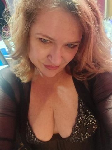 Magnificent MILF - 1