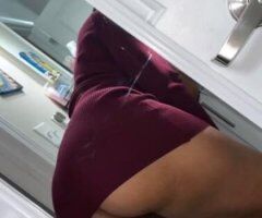 come get your balls drained🤪💦wet pussy and wetter mouth Im horny i wanna fuck right now Ass clapping and a cuming pussy I'm horny - Image 3