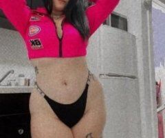 Sexy latina - Image 2