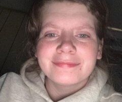 Des Moines escorts - mama