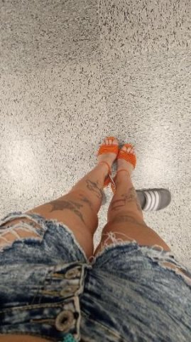 BUY SNAPCHAT ILL SEND YOU A LIVE VIDEO, MEET DEALS WHEN YOU BUY SNAPCHAT - 1