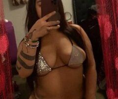 ACTIVE AND ATTRACTIVE ONLY HERE FOR A FEW DAYS💕😻 - Image 2