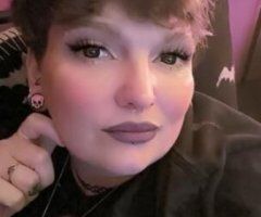 Lawrence escorts - no need to ask around Im the best around mon-fri 8am-2pm verification is available. So make your Monday and start your week off right and come see me 💋💋