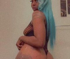 OUTCALL AVAILABLE CRAVING CHOCOLATE NEED YOUR SWEET TOOTH FIX COME TRY ME OUT YOU WILL LEAVE SATISFIED - 22 - Image 2