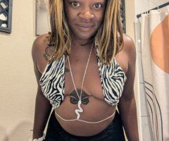 not mobile, no outcall - 29 - Image 3