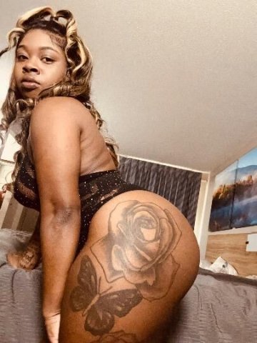 Super creamy , 🥛tight grip,😝 wet throat,💦👅 In town🏜🌴 for one day only⌚⏰ so get it while u can 💙 - 24 - 1
