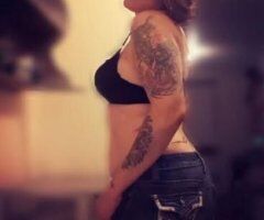 Colorado Springs escorts - In San Antonio for one mire night...
