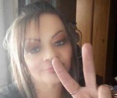 please come hang out with me today! I really need help for the holidays! - Image 1