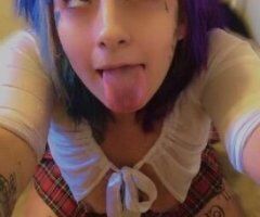 Eugene escorts - curvy little sub girl looking for a new daddy
