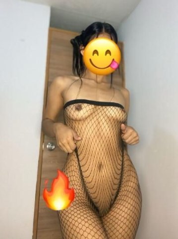 🍑 Disponible para, que la pasemos bien rico 😋 slo tienes que mandar un mensaje. 📲 y te dar mi ubicacin y mis precios 🤑 - 27 - 1